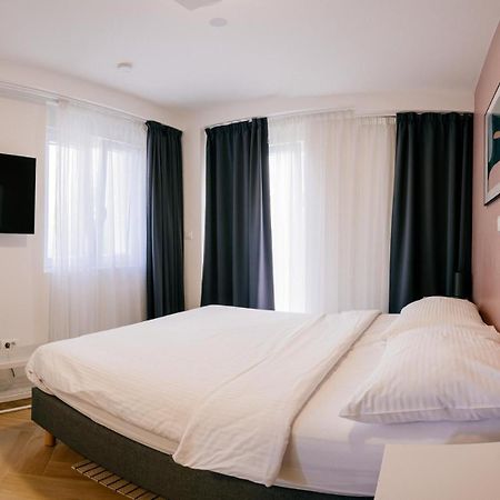 ホテル ルームズ アット ザイツェヴァ 34 ザグレブ 部屋 写真